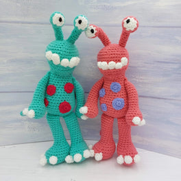 Wee Woolly Wonderfuls Pattern Booklet -Monty and Myrtle the very scary Monsters - in Stylecraft Special Chunky