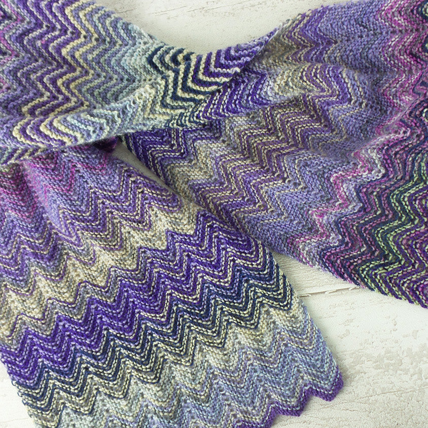Knitting the ZickZack Scarf