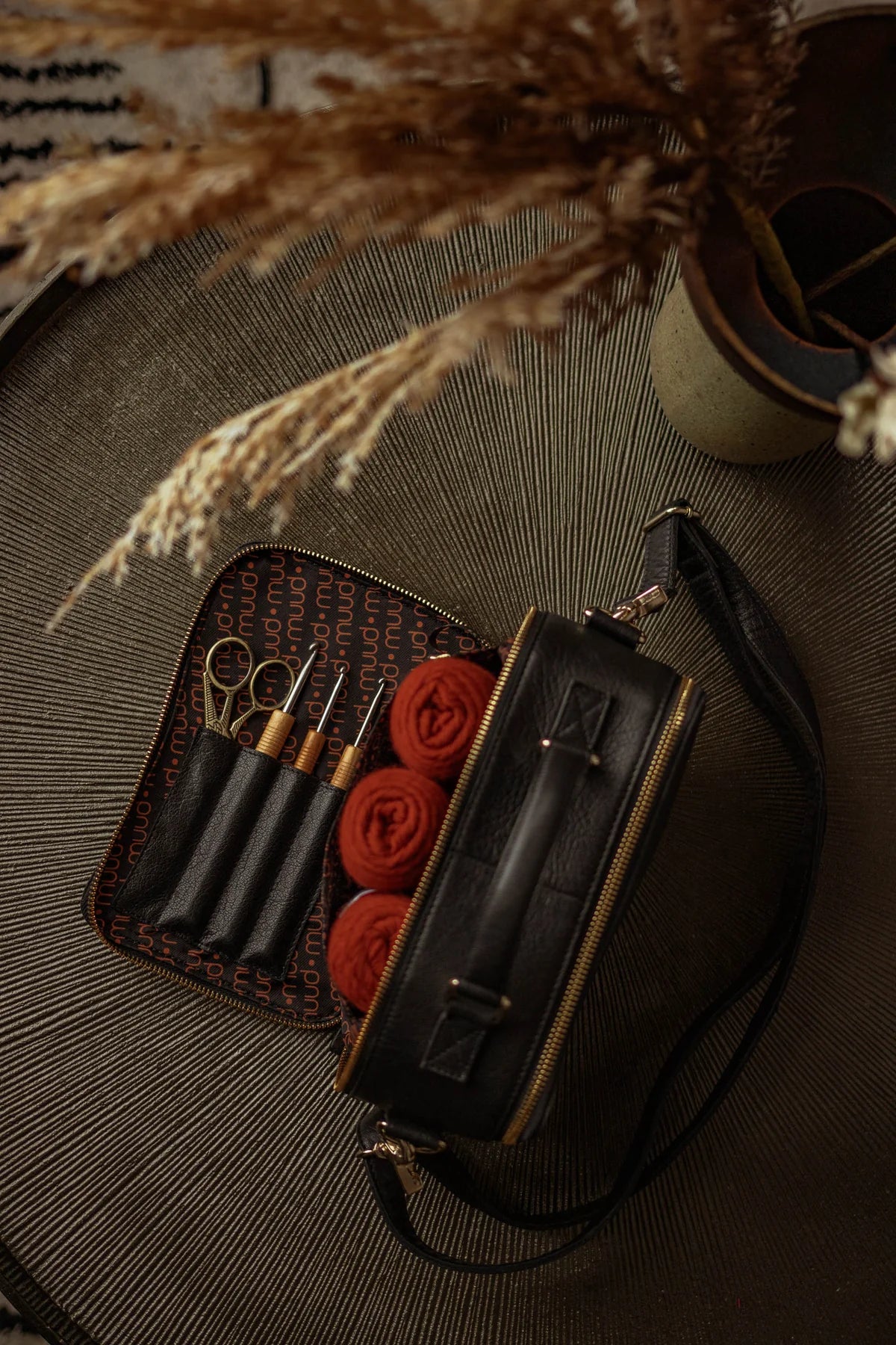 muud Heaven Limited Edition Crossbody - Black – Black Sheep Wools