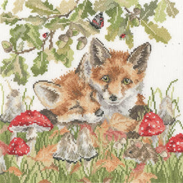 Under The Oak Tree - Bothy Threads Cross Stitch Kit