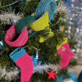 Deck the Halls Campaign - Merry & Bright Yarn Pack