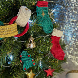 Deck the Halls Campaign - Holly Jolly Yarn Pack