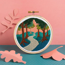 Hawthorn Handmade - Forest Walk Mini Embroidery Kit