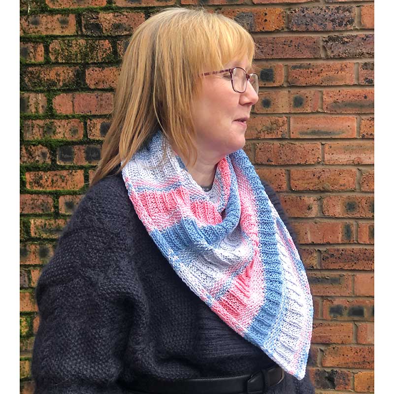 Buy Betwixtmas Shawl 2022 Amy in Urth Betwixed Cotton by Urth