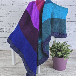 Very Berry Smoothie Knitted Blanket in Scheepjes Chunky Monkey - by Sara Geraghty
