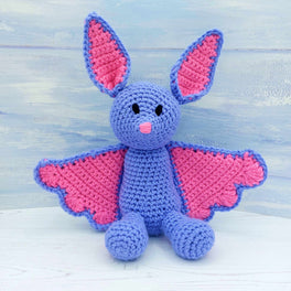 Wee Woolly Wonderfuls Pattern Booklet -Bella Boo the Bat - in Stylecraft Special Chunky